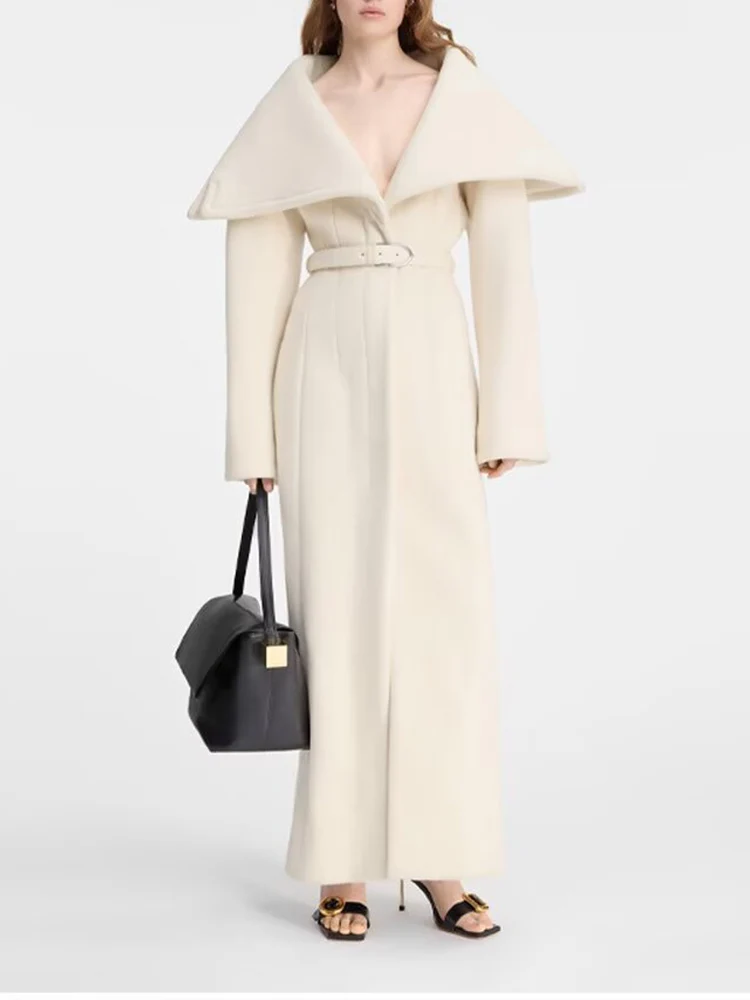 

European-style new women's fashion, versatile, elegant solid color long-sleeved woolen belted trench coat.