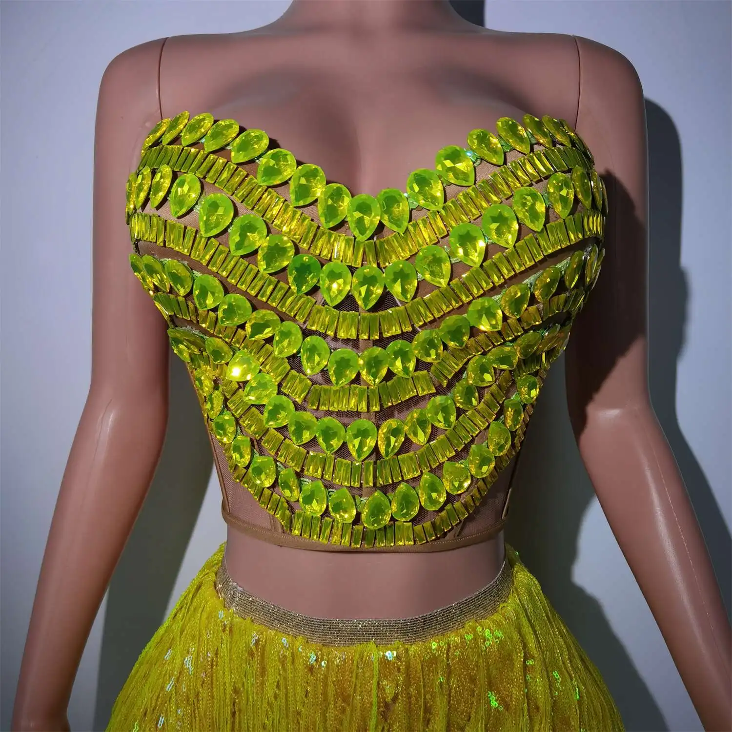 Sparkle Diamonds Tassels Yellow Sequin Top and Skirt Set Sexy Backless Party Club Dress for Women Pole Dance Clothing Liulian