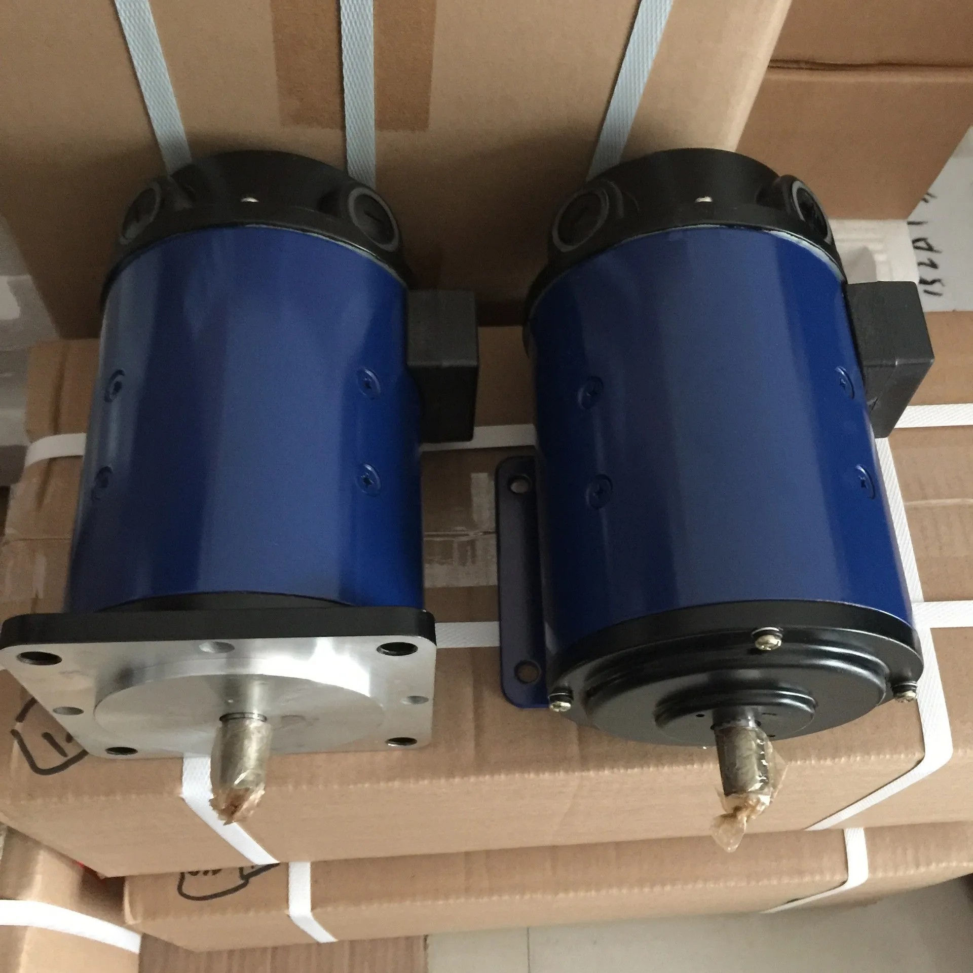 130SZ02A3 DC servo motor 355W 220V 1500RPM micro motor