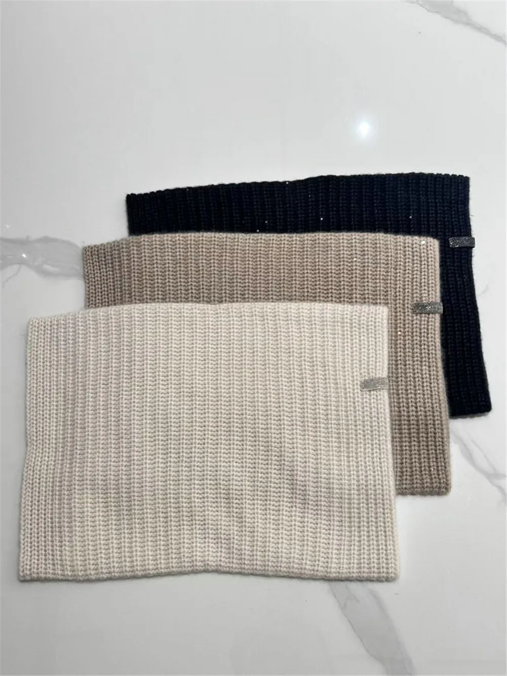 

Women's Autumn/Winter New 100% Goat Velvet Bead Chain Warm Neck Protection and Cold Prevention Scarf