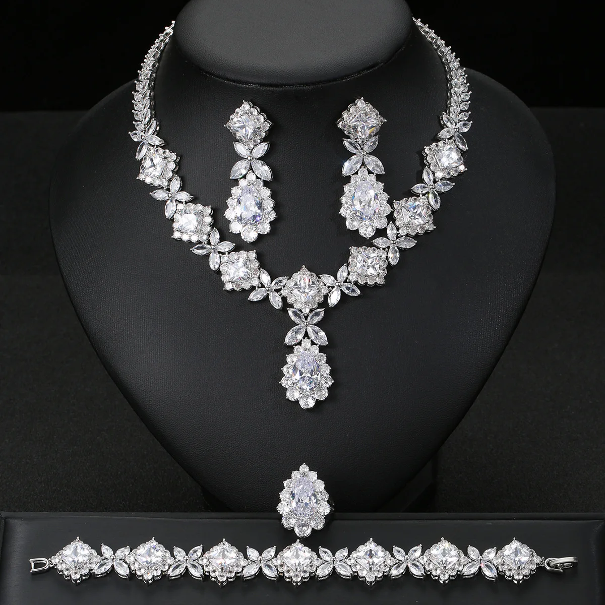 

Luxury AAA Cubic Zircon CZ Stone Water Drop Pendant Necklace Earring Set 4PCS Bridal Wedding Jewelry Set Gift for Women Jewelry