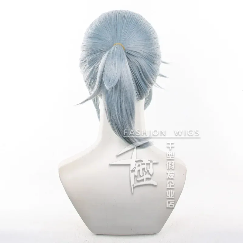 الهوية الخامس سجين لوكا الشتاء الزيز كوس شعر مستعار الضوء الأزرق فروة الرأس أعلى ذيل حصان صغير مقاومة للحرارة الاصطناعية الشعر باروكات الحفلات
