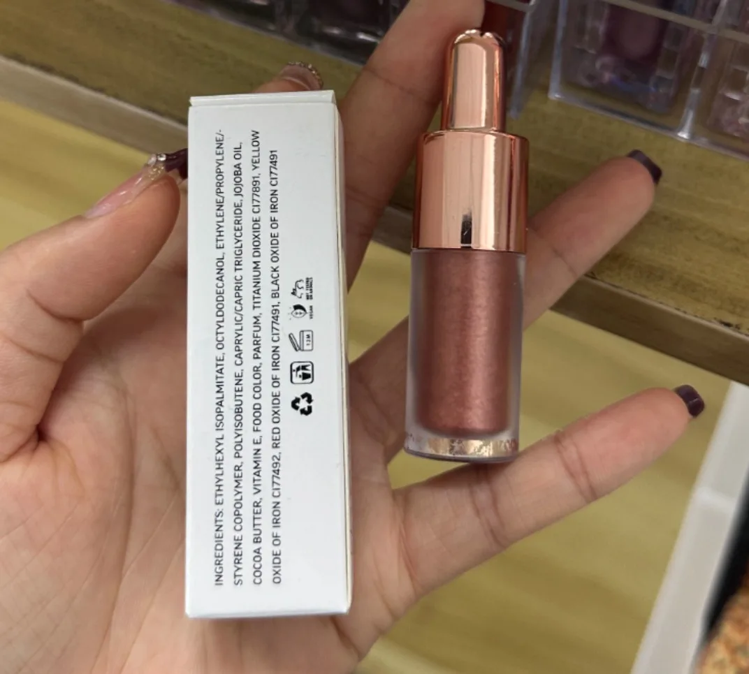 Hurtownia kosmetyków: wegański płynny rozświetlacz, cienie do powiek, rozświetlacz do ciała, konturowanie, możliwość personalizacji logo.