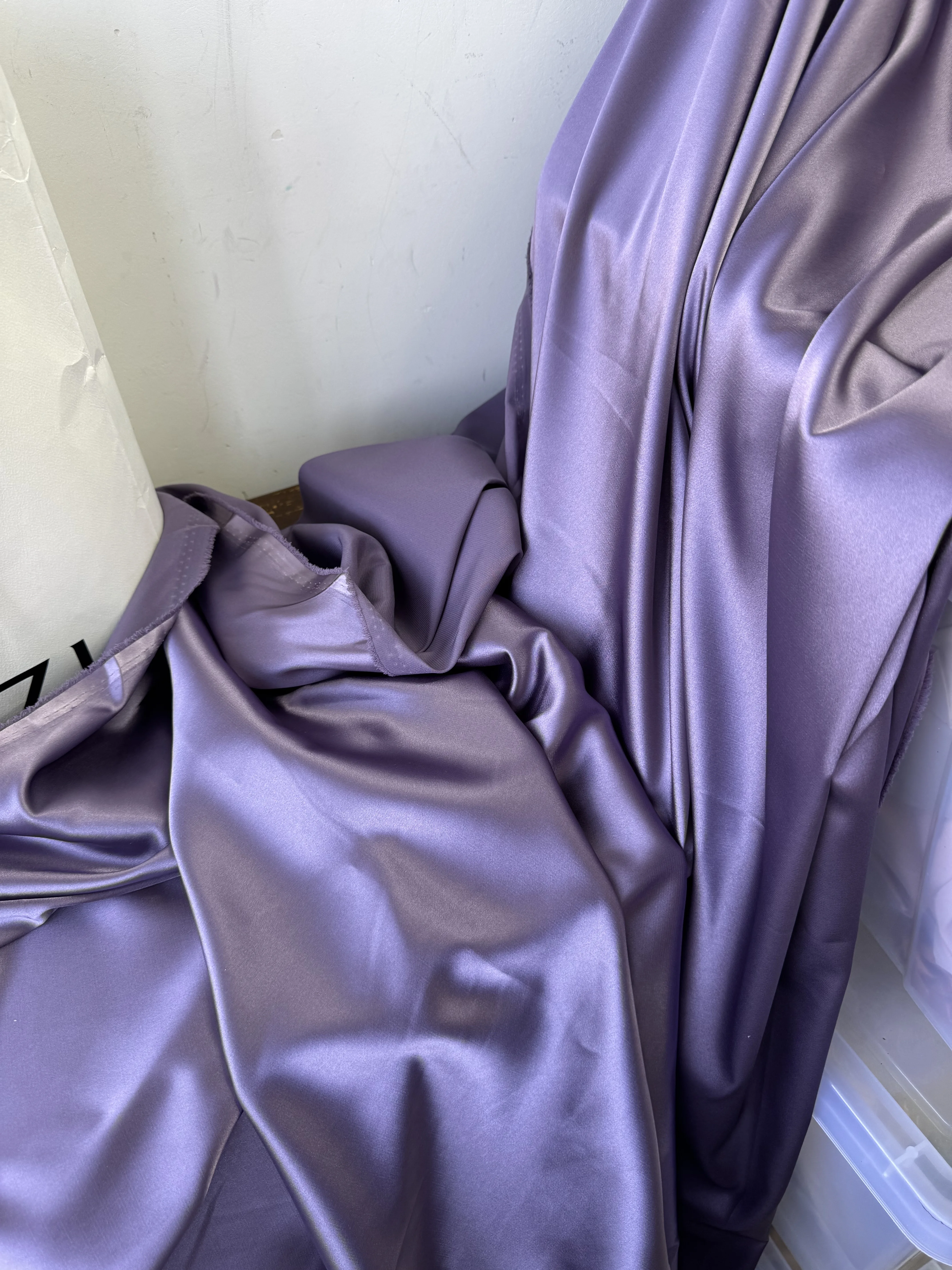Premium gray purple pearl luster silk satin wedding backdrop fabric for event scene decoration tablecloth