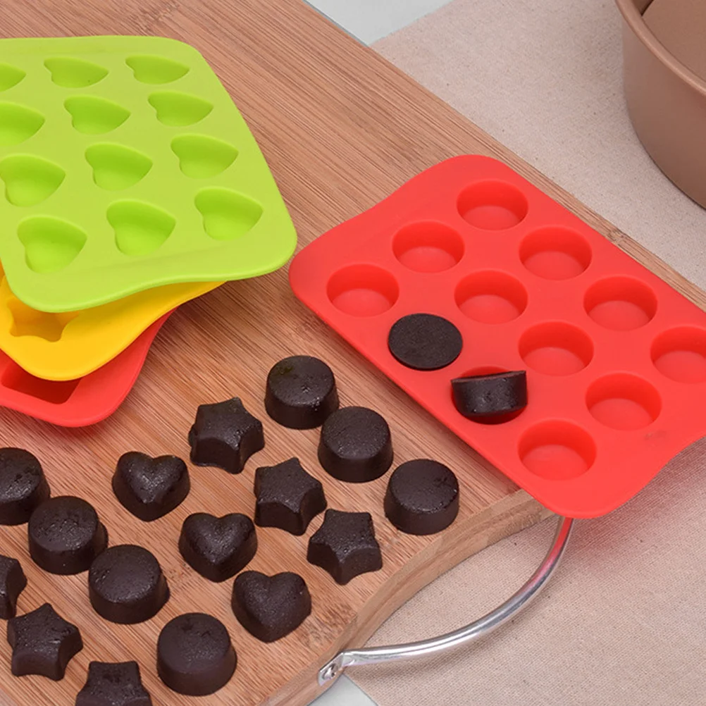 

12 Lattices Ice Cube Tray Silicone Mold Chocolate Jelly Maker Food Grade Safe Kitchen Accessory Yellow