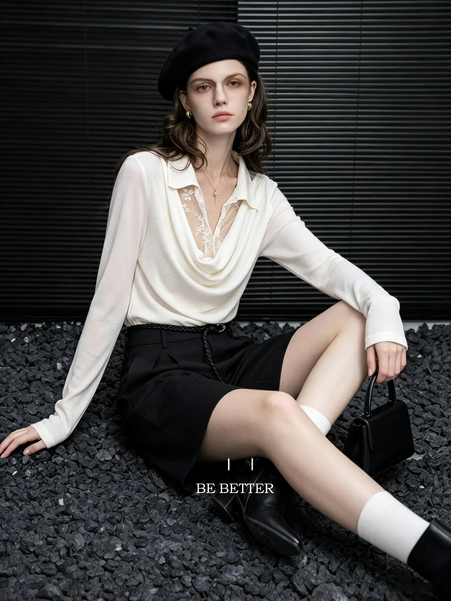 Huaappuw Lace Paneling Apparels Women's Fashionable Top French Style Slim Fit Long Sleeve Crew Neck Pullover for Commuting An...