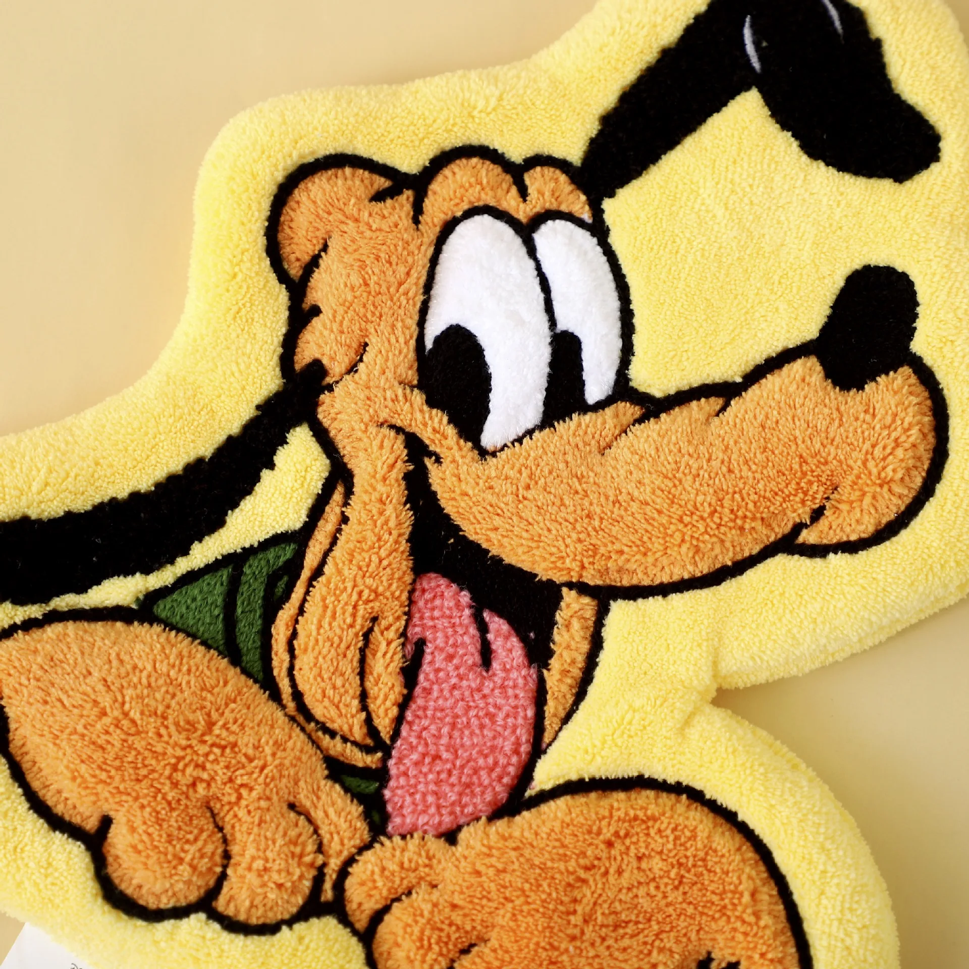 Miniso Mickey hand towel can be hung thickened and absorbent bathroom hand towel washing hand towel kitchen rag