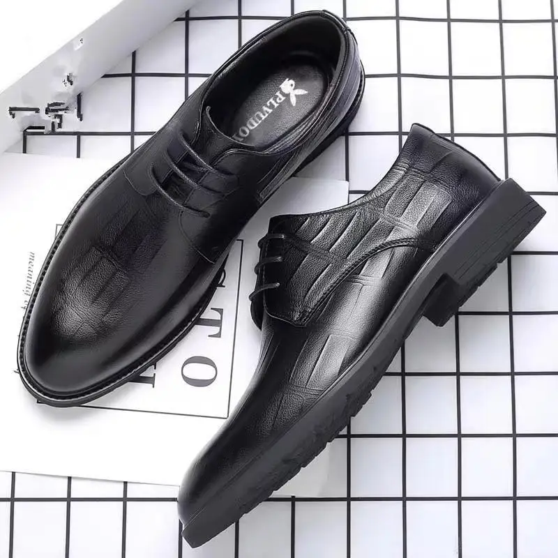 

British Style Men's Dress Shoes Fashion Breathable Business Formal Wedding Oxford Shoes for Men Flats Black Male Moccasins