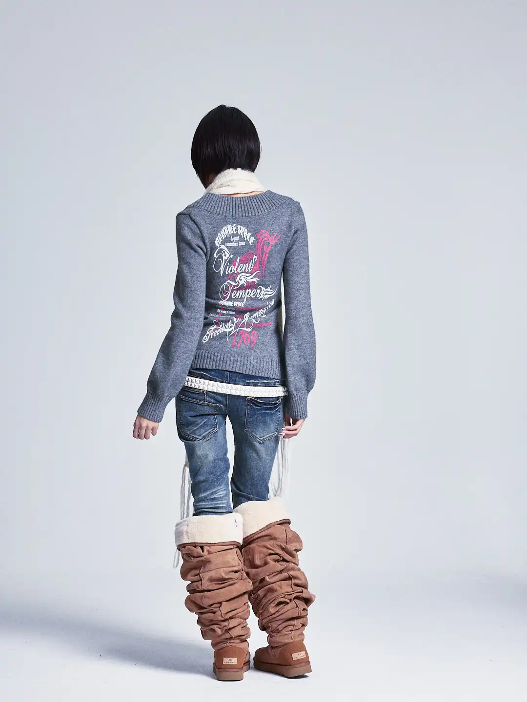 

Soft Skin-Friendly Slimming Lantern Sve Printed V-Ne Sweater Base Layer Punk Sle Waist-Cinching Winter Collection