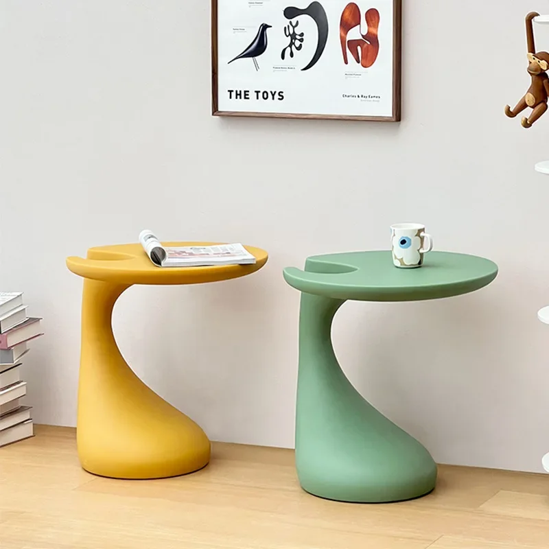 Nordic creative special-shaped sofa side table simple household plastic coffee small apartment balcony