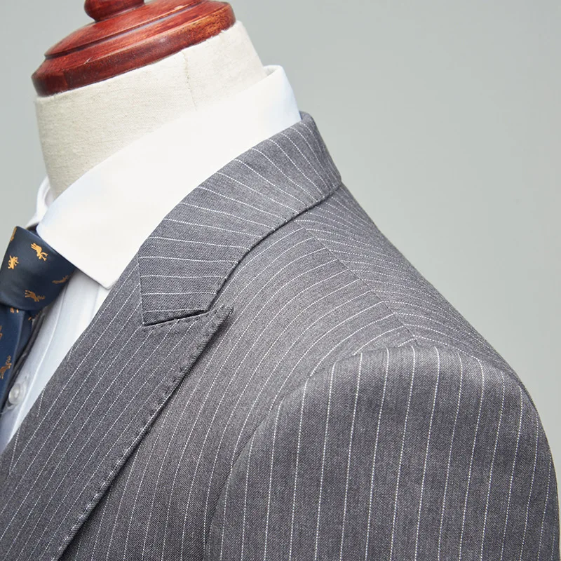 European and American Fashion New Men's Suit Suit Korean Version of Slim Gray Striped Leisure Suit Three-piece Suit.