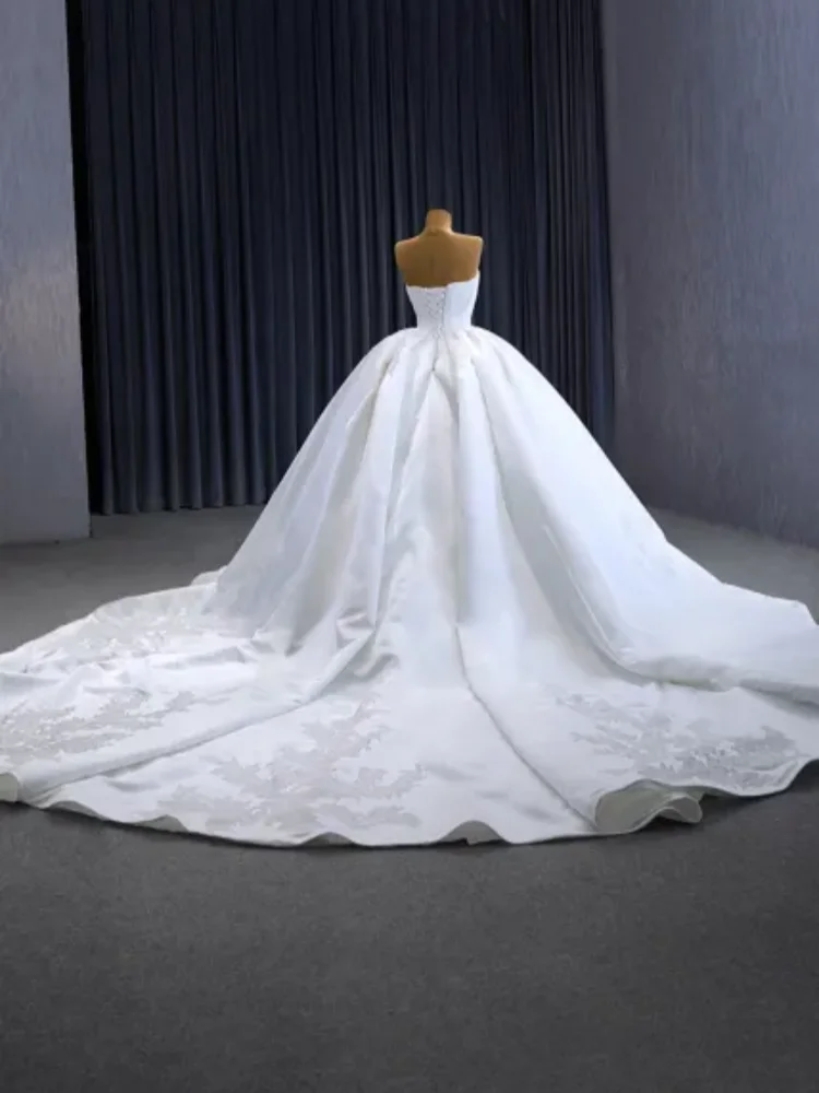 Customized Wedding Dress In 2025, Strapless Design White Lace Decoration Back Strap Simple Yet Gorgeous Noble And Elegant