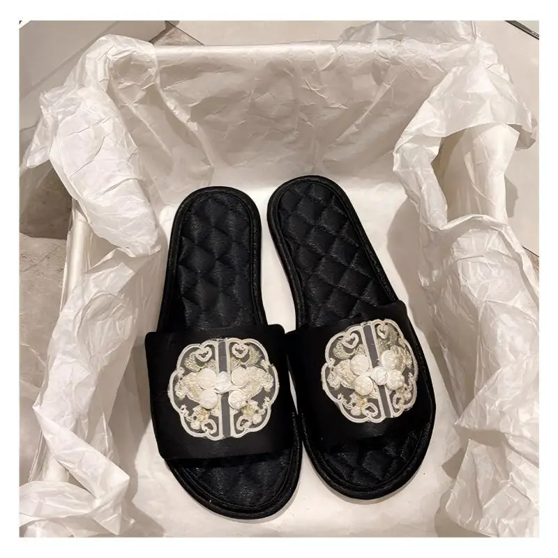 

Women's flat home slippers, new patterns, open toe, soft sole, non-slip, lightweight, high-quality four-season silk slippers