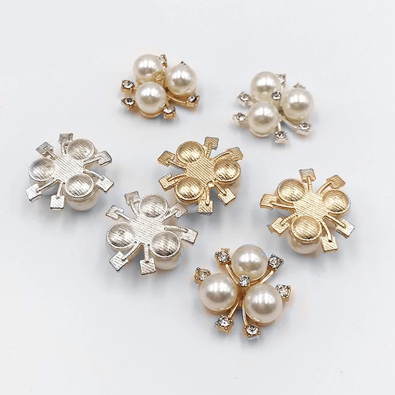 10pcs DIY Flower Rhinestones Pearl Button Wedding Decoration Sewing Decor Craft
