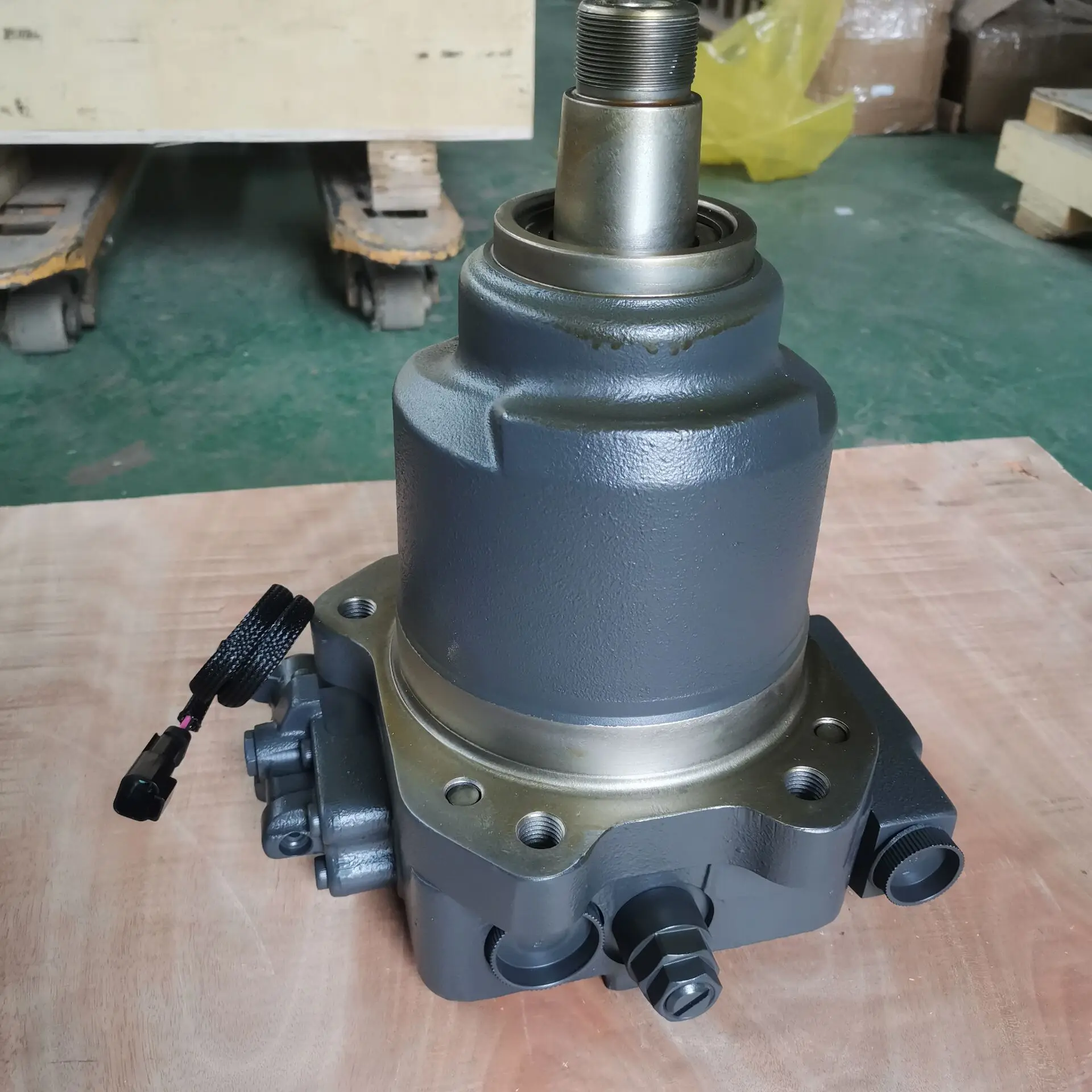 

Мотор TL в сборе 708-7W-00130 7087W00130 Гидравлический двигатель вентилятора для экскаватора PC800-8 PC850-8