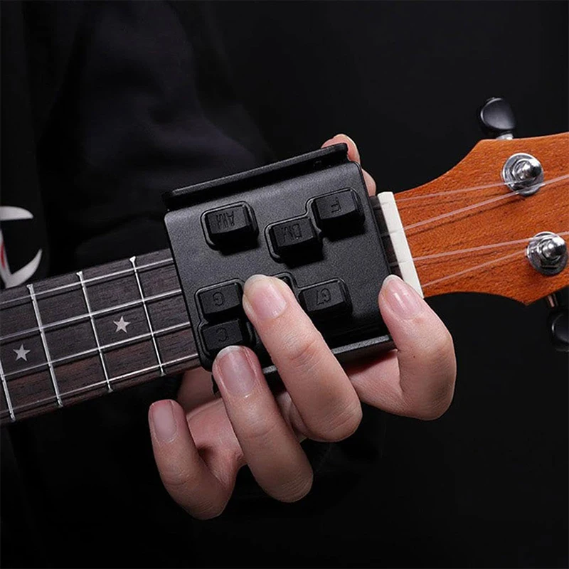 〔E〕Ukulele-Akkord-Drucktrainer für Anfänger, einfaches Druckset, Akkord-Lernhilfsmittel, Aufsatz zur Beseitigung von Schwierigkeiten – Detail 4