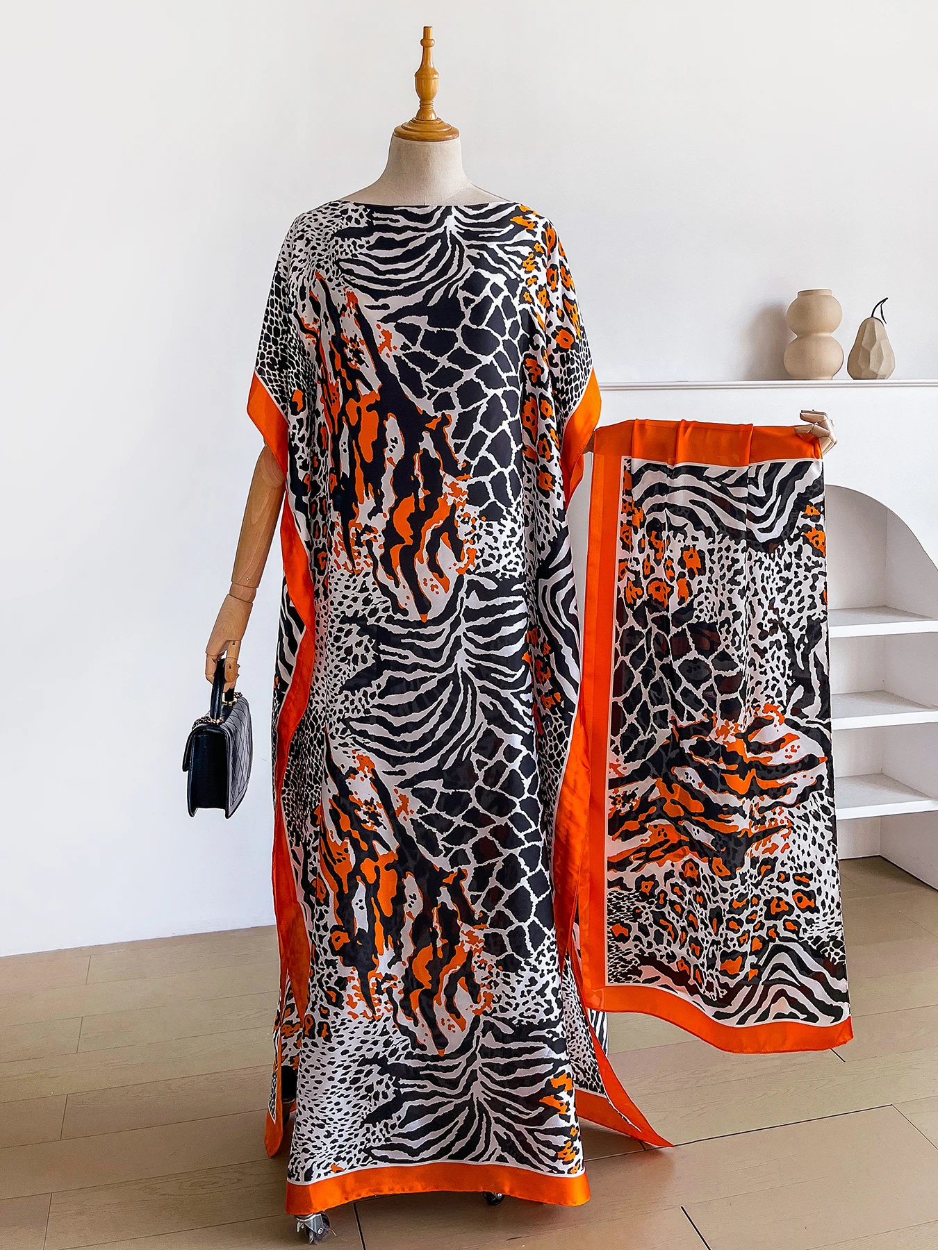 Abaya Dubai com estampa animal - Anime Cosplay Simple avaliação e preço