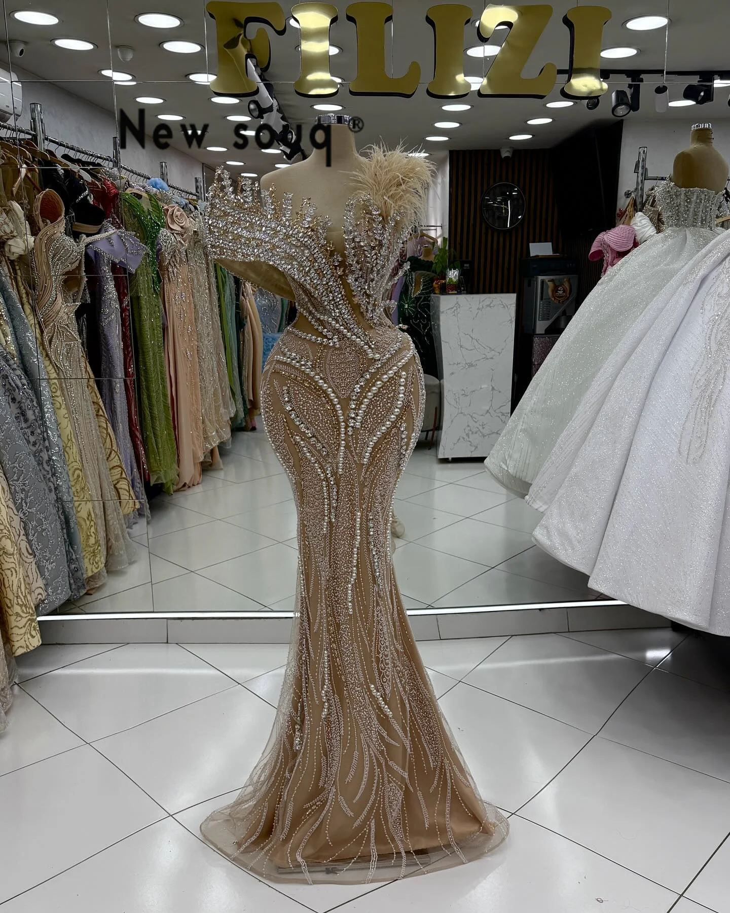 Champagne Feathers Celebrity Dresses Luxurious Beaded Crystals Evening Dresses Birthday Party Engagement Dress Customized 2025 image 2