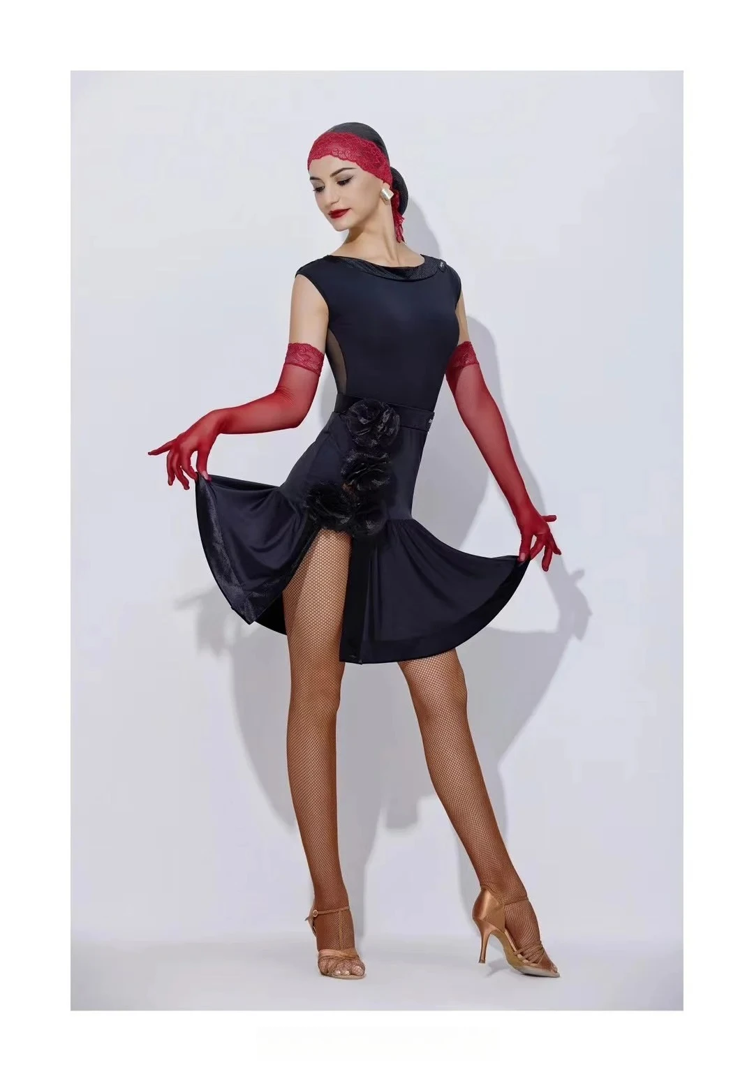 UK Latin danskostuum dames professionele Latin tweedelige set met mesh panelen en hoge splitrok Ballroomdanskostuums