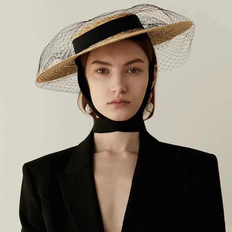Damski kapelusz słomkowy o krótkiej wysokości z czarnymi wstążkami Mini top słomkowe nakrycia głowy z klipsami Craft Making Fascinator Millinery opaski na głowę