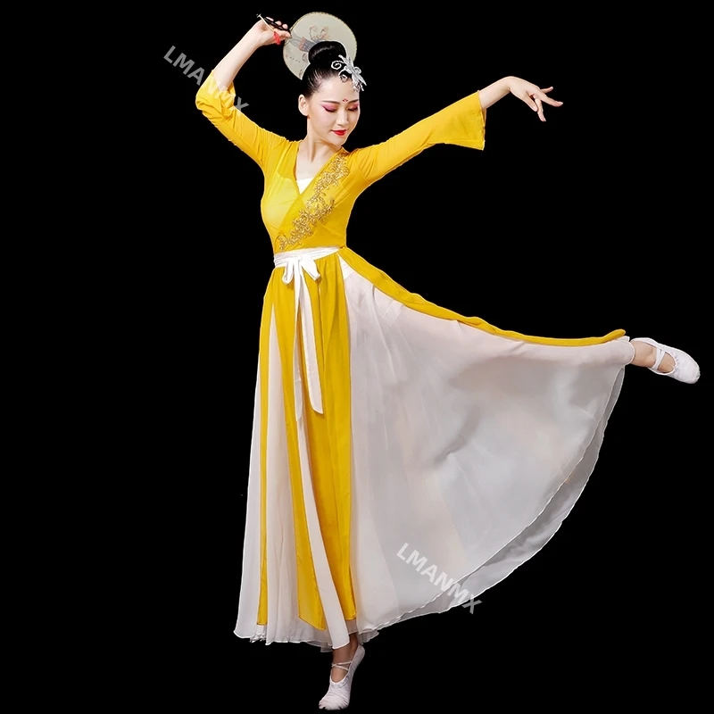 Ensemble de danse de ventilateur de danse classique, Hanfu féminin, style chinois, danse folklorique Yangko, scène moderne