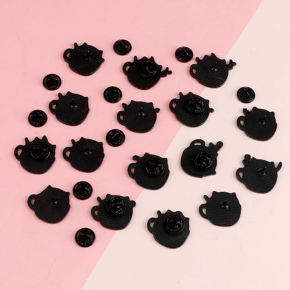 More Styles Cute Cup Cats Creative Animal Brooches Kids Backpack Decoration Badges Women Men Clothes Lapel Pin Jewelry Gift New