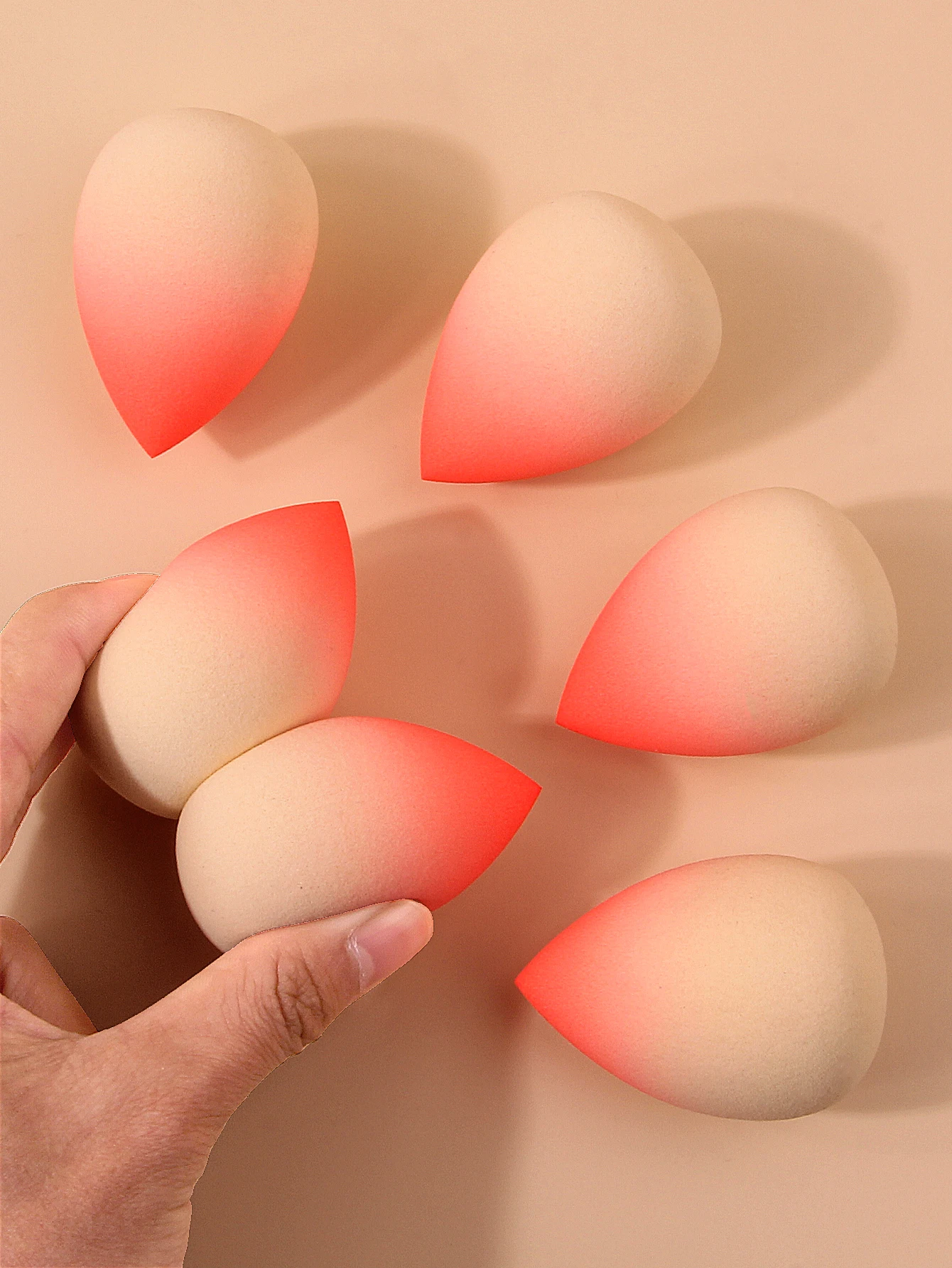 6個のグラデーションメイクアップスポンジセット、コンシーラー＆ファンデーションメイクアップスポンジツール、ソフトラテックスフリー化粧スポンジ、メイクアップアクセサリー