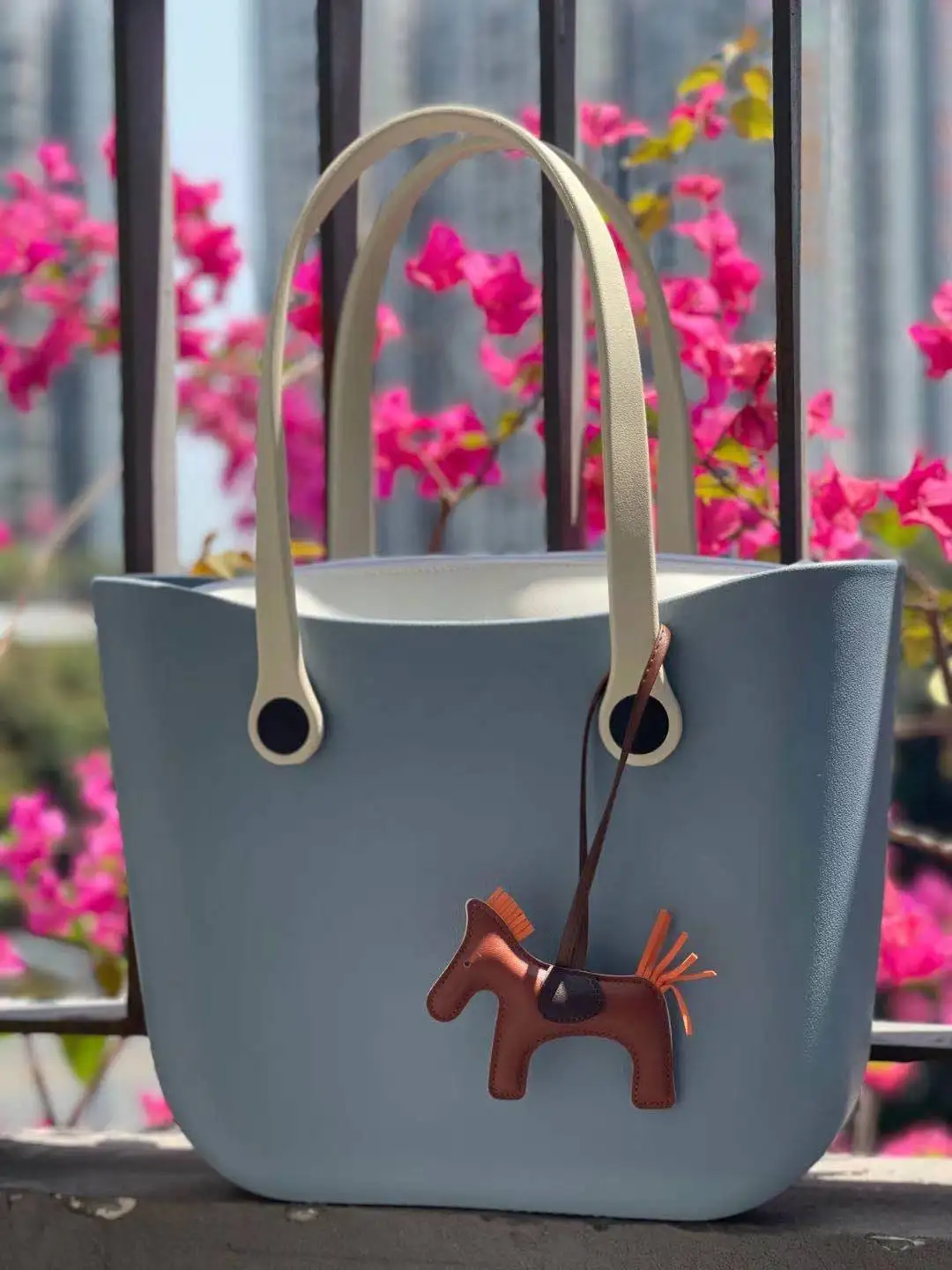 bolsa-de-acorios-para-cavalo-leve-e-estilosa-escolha-e-para-sua-bolsa-de-mao-bolsa-de-ombro-em-forma-quadrada-com