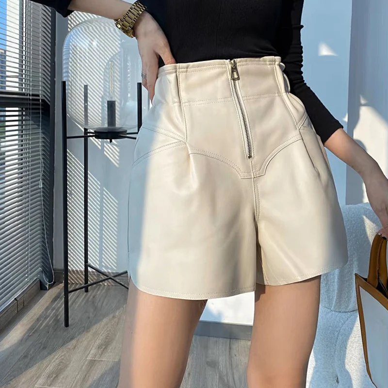 

2024 Spring Genuine Leather Shorts For Women Elegant Flower Bud High Elastic Waist White Pants Female Side Pockets Casual