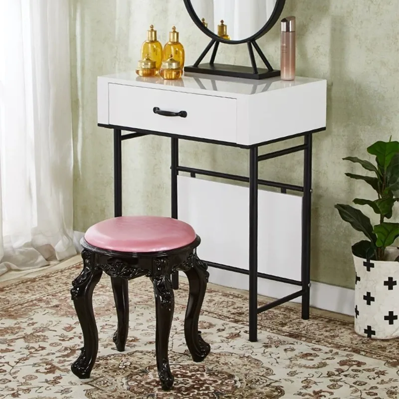 Floor Minimalist Luxury Stool Entrance French Small Minimalist Stool Adults Gaming Middle Ages Bedroom Furniture Accessories