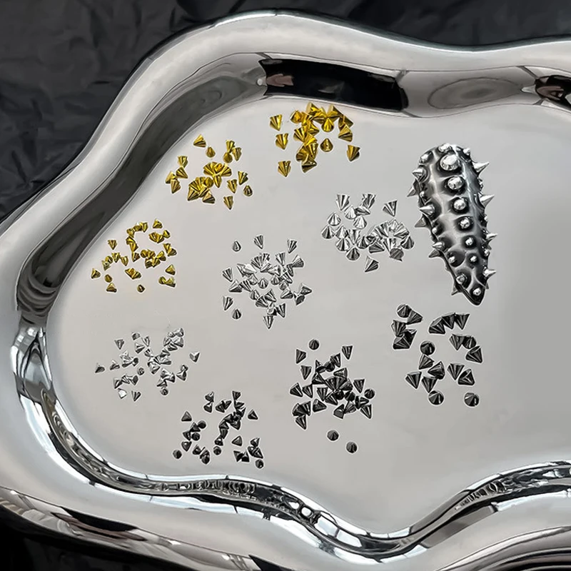 100 pièces Punk Rivet ongles breloques cône taille mixte Nail Art goujons élégant alliage pointe 3D bricolage ongles décor