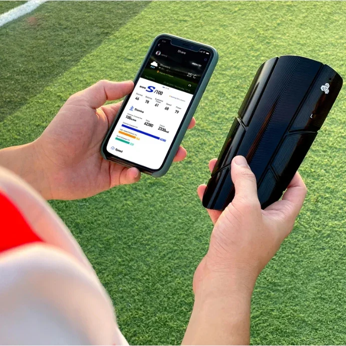 CE認証取得済みスマートサッカーシンガード、AIデータ追跡機能付きフットボールスピードトレーニング機器