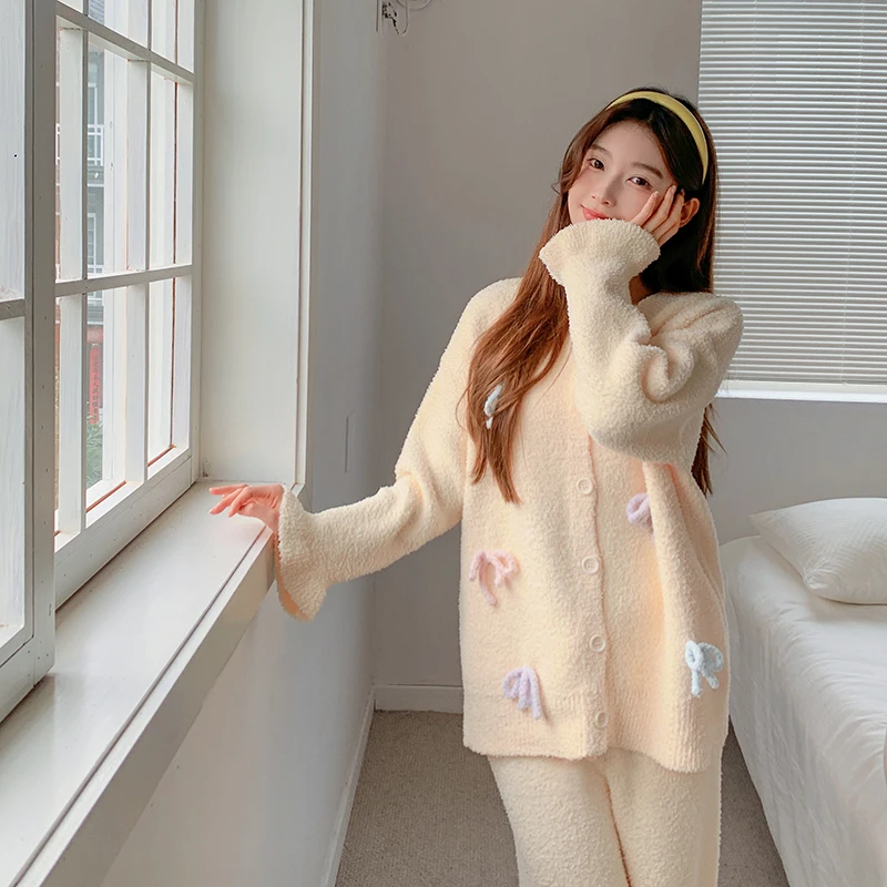 New girls' pajamas with bow ties for home wear and sleepwear; sweet student set