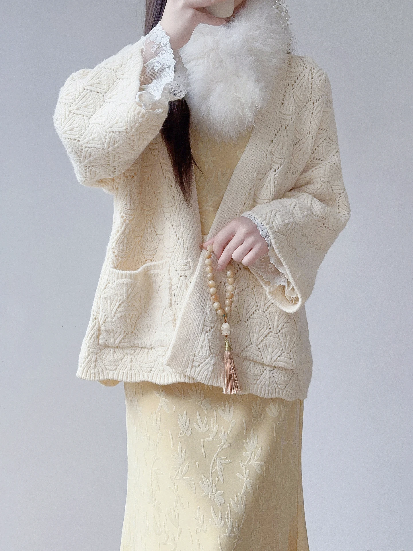 ting-yue-ling-original-design-goose-yellow-ele-fi-tail-dr-chinese-sle-mid-length-simple-long-sve-dr