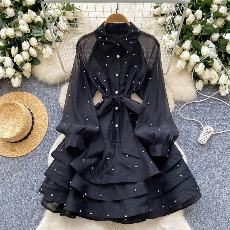 Sukienka damska na wiosnę 2025, francuski styl, ciężki przemysł, diamentowe falbany, sukienka na ramiączkach, podkreślona talia, temperament, koronka, puszysta sukienka.