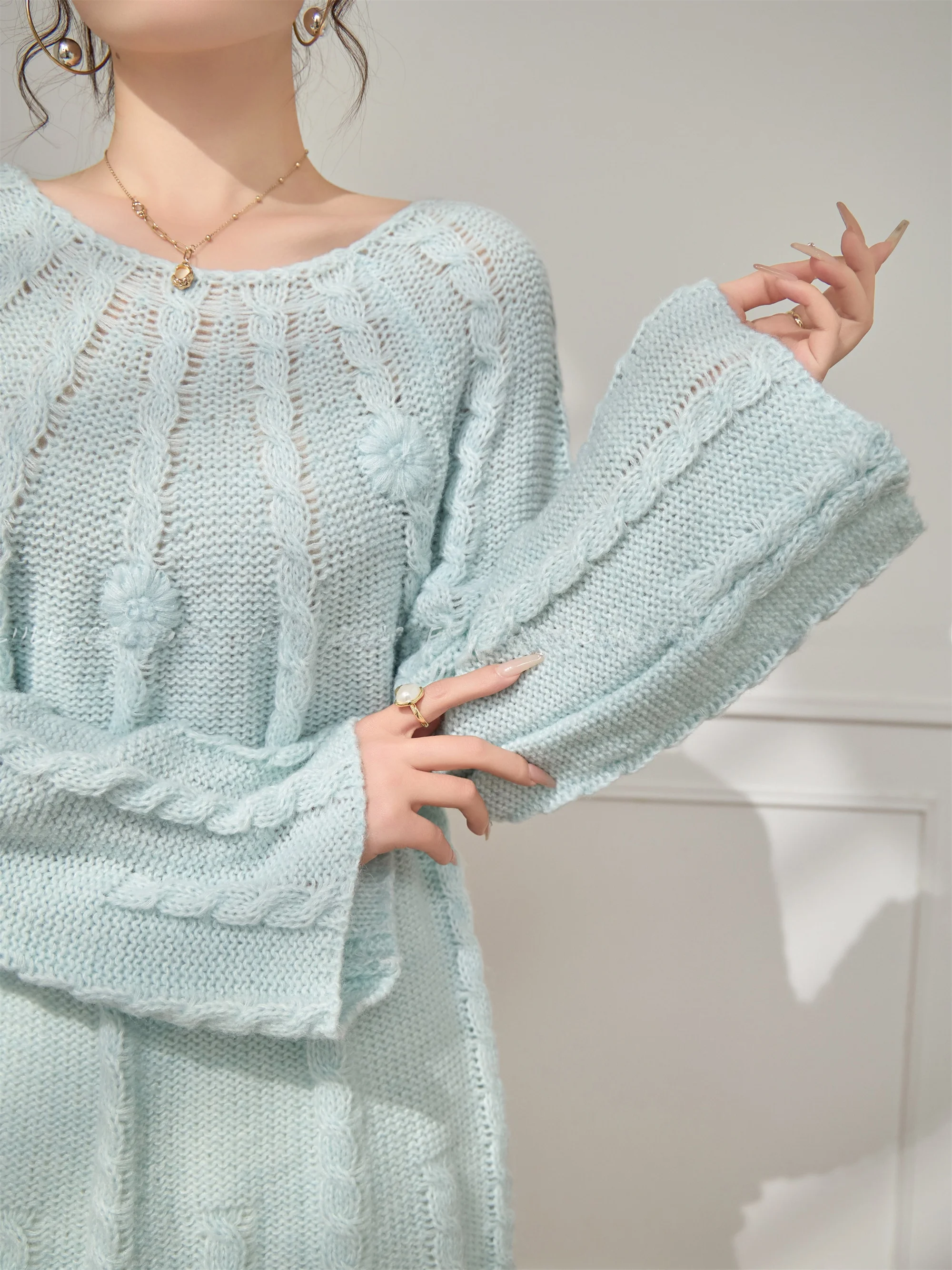

Sweet round Neck Long Sleeve Sweater Versatile Autumn Winter New Style Elegant Beautiful Match All Lulu Ladies Sweater