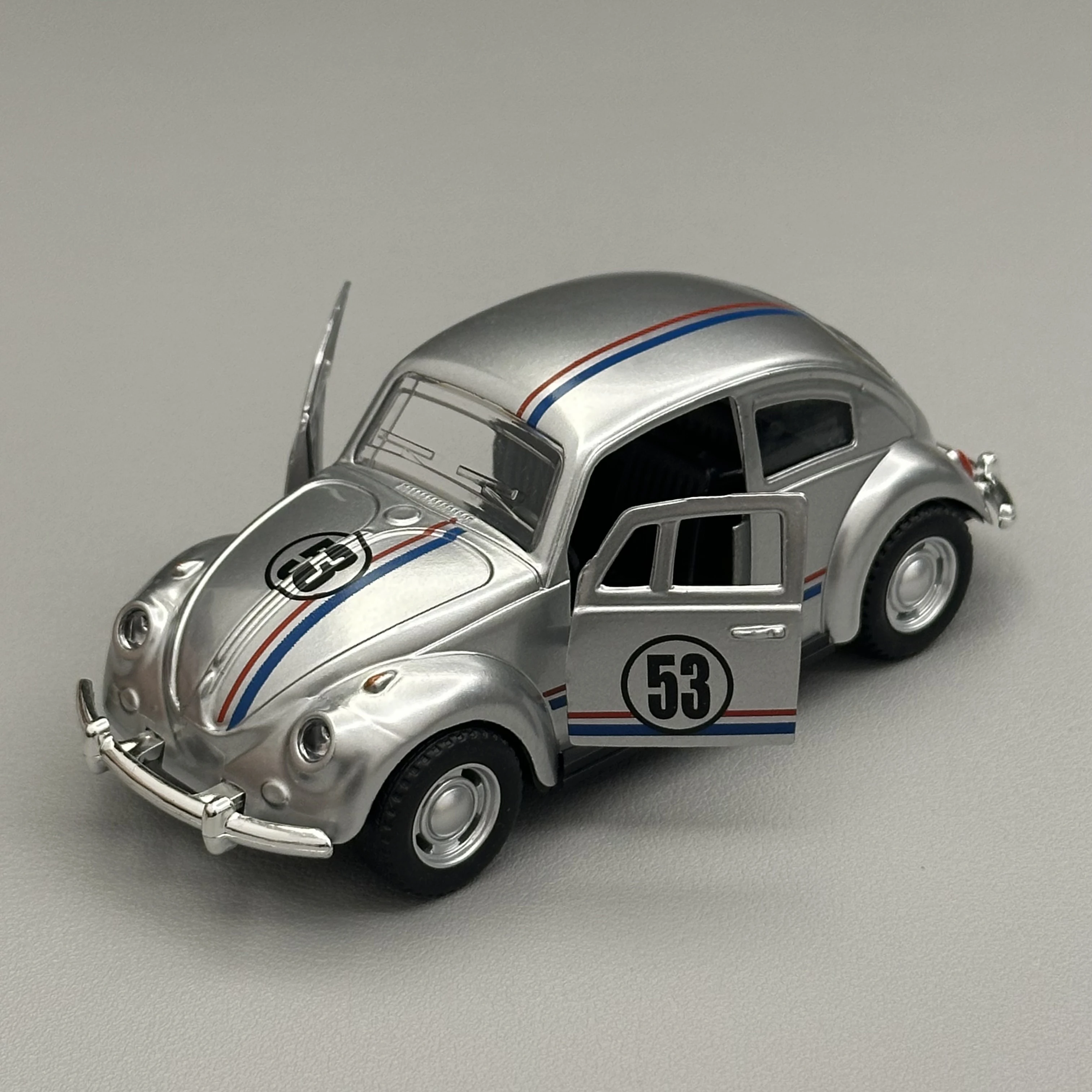 1/36 Scale Diecast Alloy Beetle Model Car Metal Body Pull Back Function Double Opening Doors Retro Racing Toy Vehicle For Kids