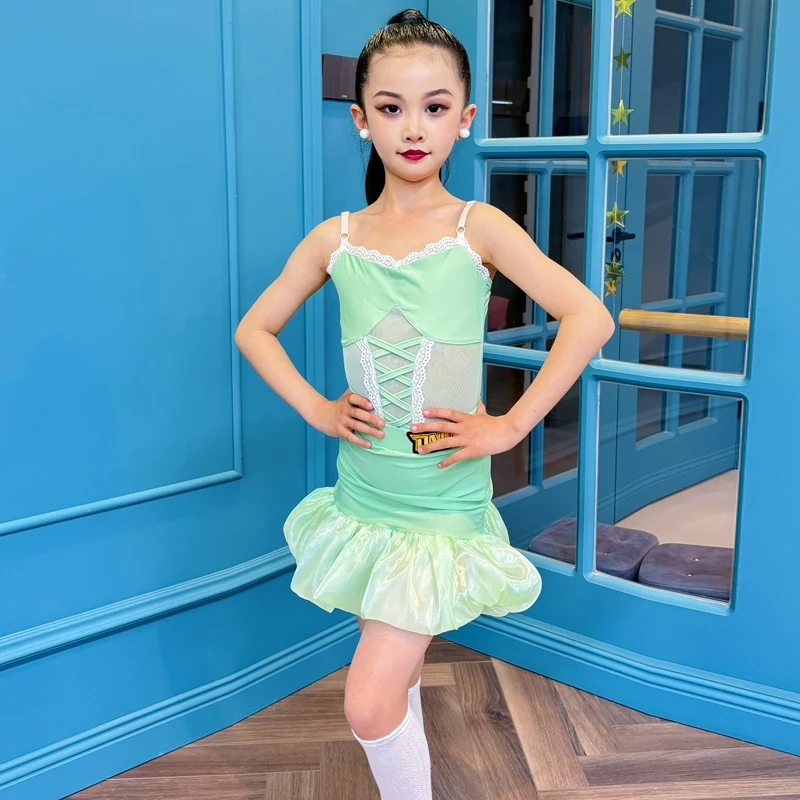 

Summer Latin Dance Costume Girls Dancing Performance Clothes Green Sleeveless Practice Split Set Latin Training Clothes XH2465