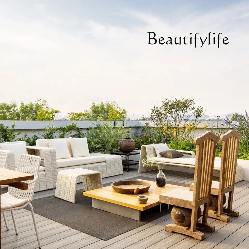 Kreatives Rattan-Sonnenbett im Freien, Freizeit für Schwimmbad, Strand, Innenhof