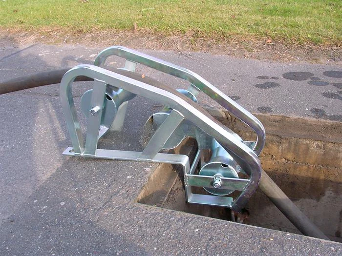 Trestle Type Cable Roller Manhole Cable Roller