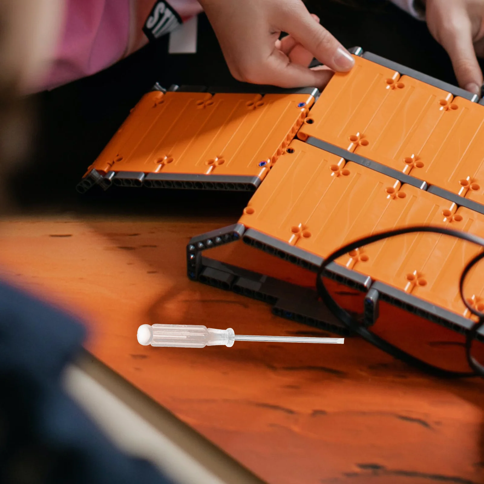 Set di cacciaviti trasparenti da 6 pezzi Strumento di riparazione in acciaio resistente Kit di riparazione portatile di piccole dimensioni Piccolo cacciavite a testa piatta