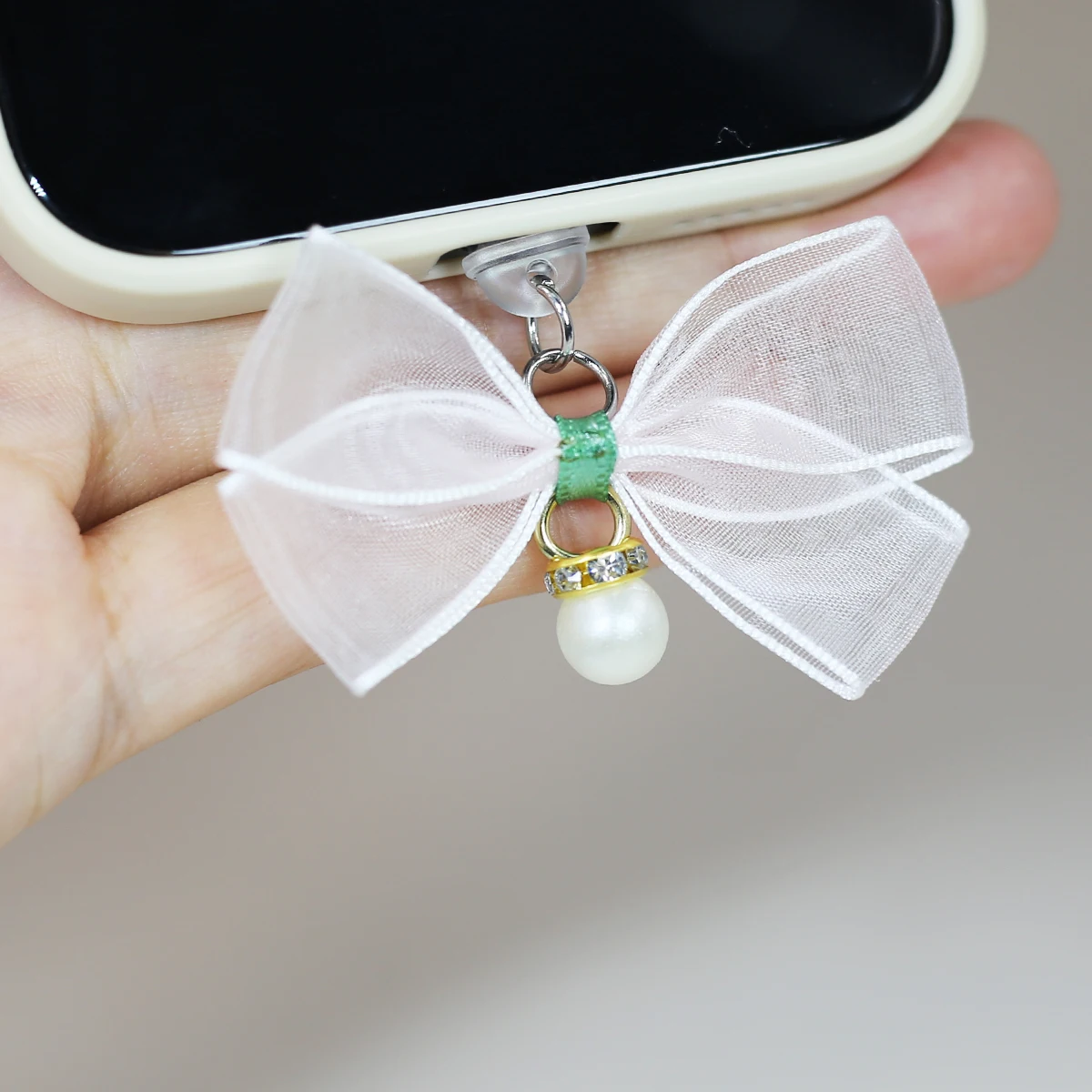 Suitable for iPhone plug resin mesh bow DIY accessory suitable for type-c phone dust plug