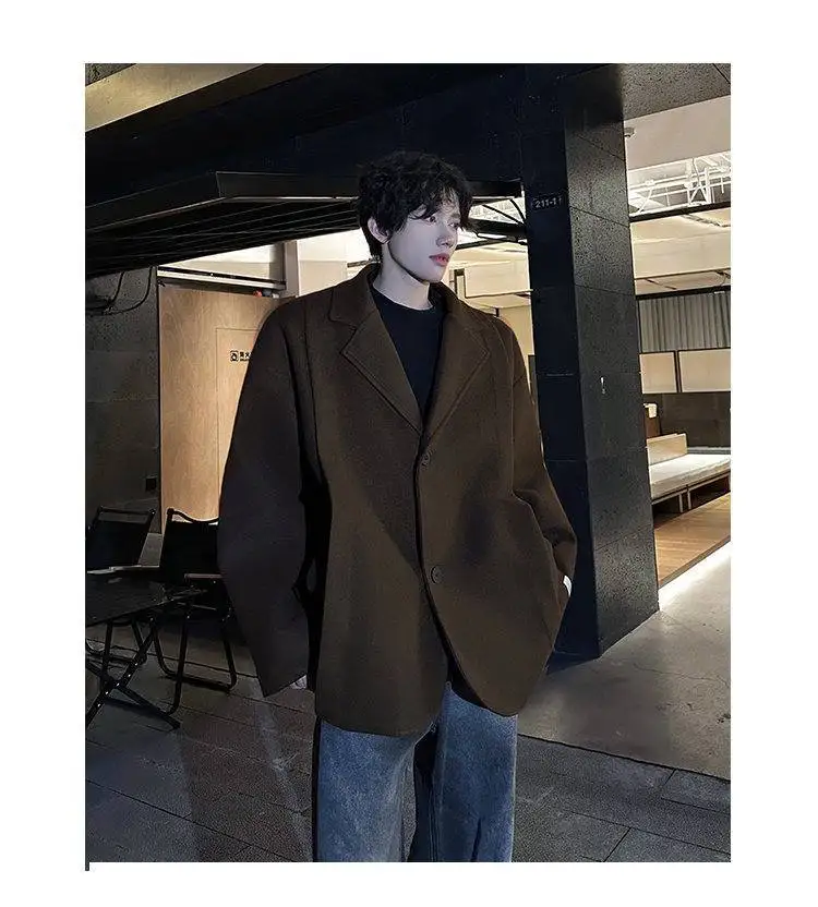 

Мужская куртка из шерстяной смеси: модная, практичная, функциональная, удобная, грязе- и пятностойкая, для активного отдыха и спорта