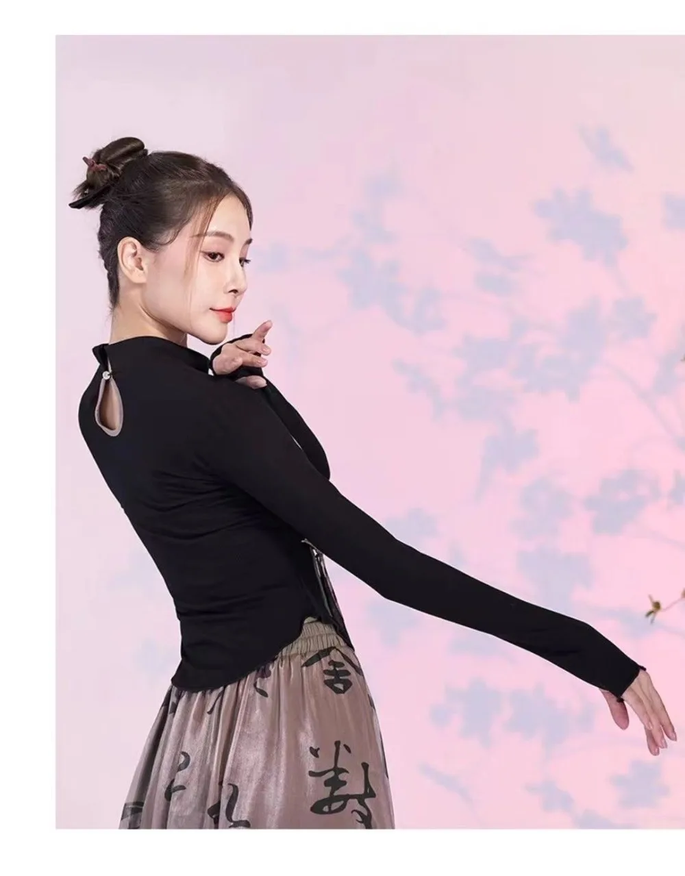 Chinese Dance Costume Dancewear Women Tops + Classical Letter Printed Tulle Dance Fluid Pants Chinese Folk Dance Clothes