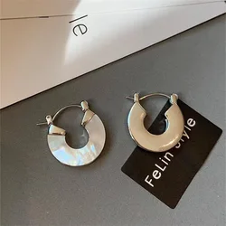 Exquisite Natural Pinctada Maxima Shell Iridescent Hoop Earrings for Women Cute Simple U Shape Metal Ear Buckles Jewelry Gift