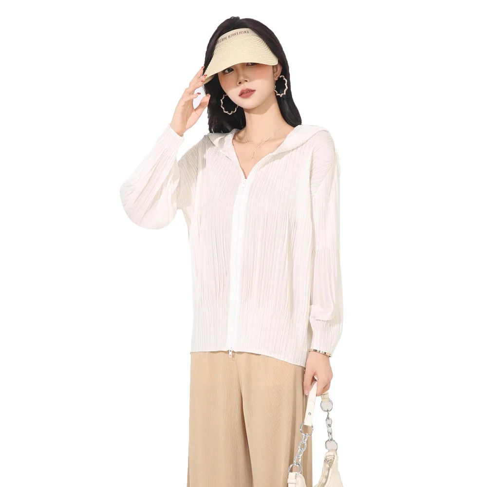 Miyake Summer New 2025 Summer Hooded Jacket Fashion Casual Versatile Loose Large Size Zipper Front Long Sleeve Top Women