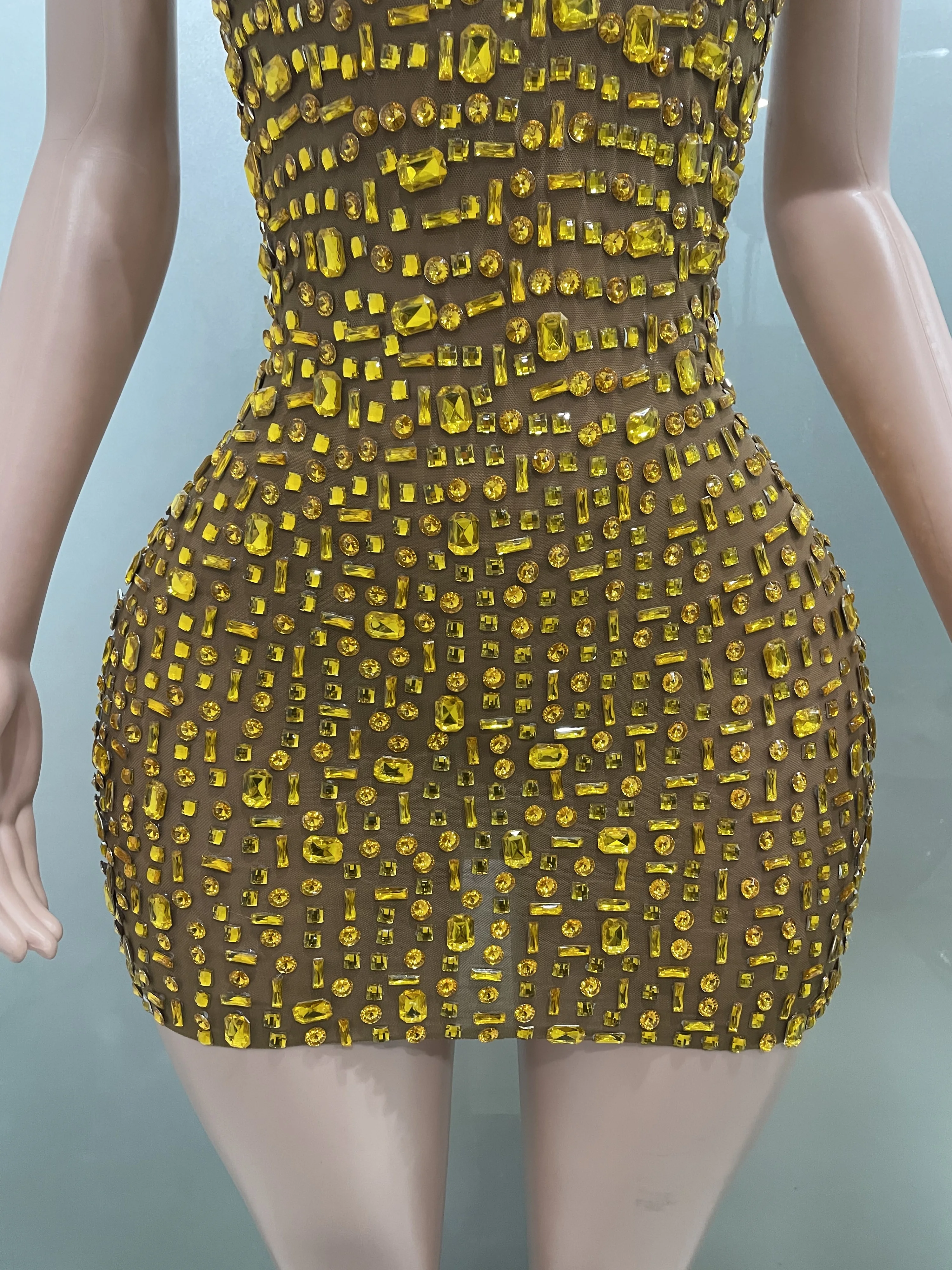 Luksusowa, błyszcząca, złota sukienka mini z dżetami, seksowna, damska, wieczorowa, kostium na występ, do baru, klubu nocnego, dla piosenkarki, tancerki, strój sceniczny.