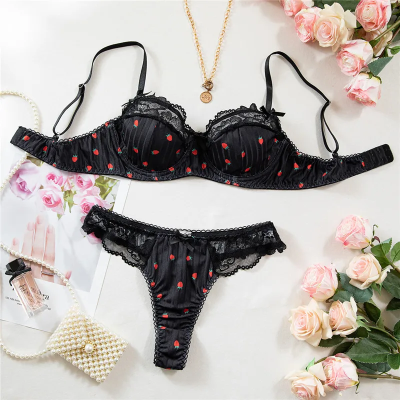 

Sexy Lingerie Set Printed Strawberry Romantic Bra Brief Set Seamless Underwear Thong Lace New Comfortable Patchwork Exotic Set