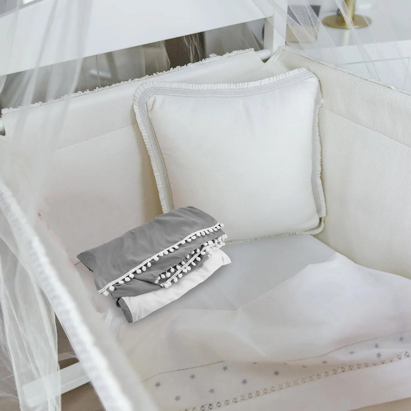 تنورة سرير قطنية، غطاء سرير محايد، حماية من الحطام، ملحقات سرير بوم بوم الناعمة، ملاءة مرتبة مناسبة