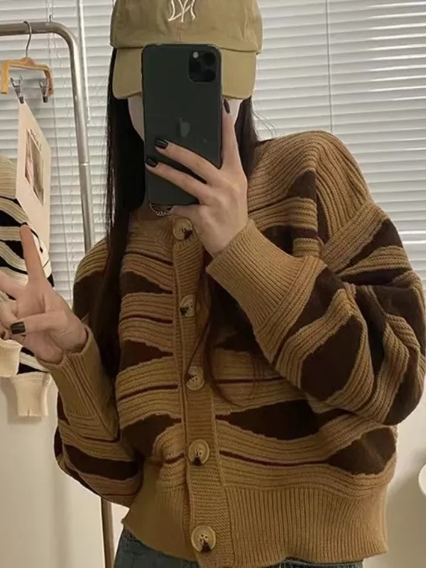 Sweet Retro Striped Knit Cardigan Short round Neck Women's Style Spring Autumn New Arrival Small Size Outerwear Sweater Jacket